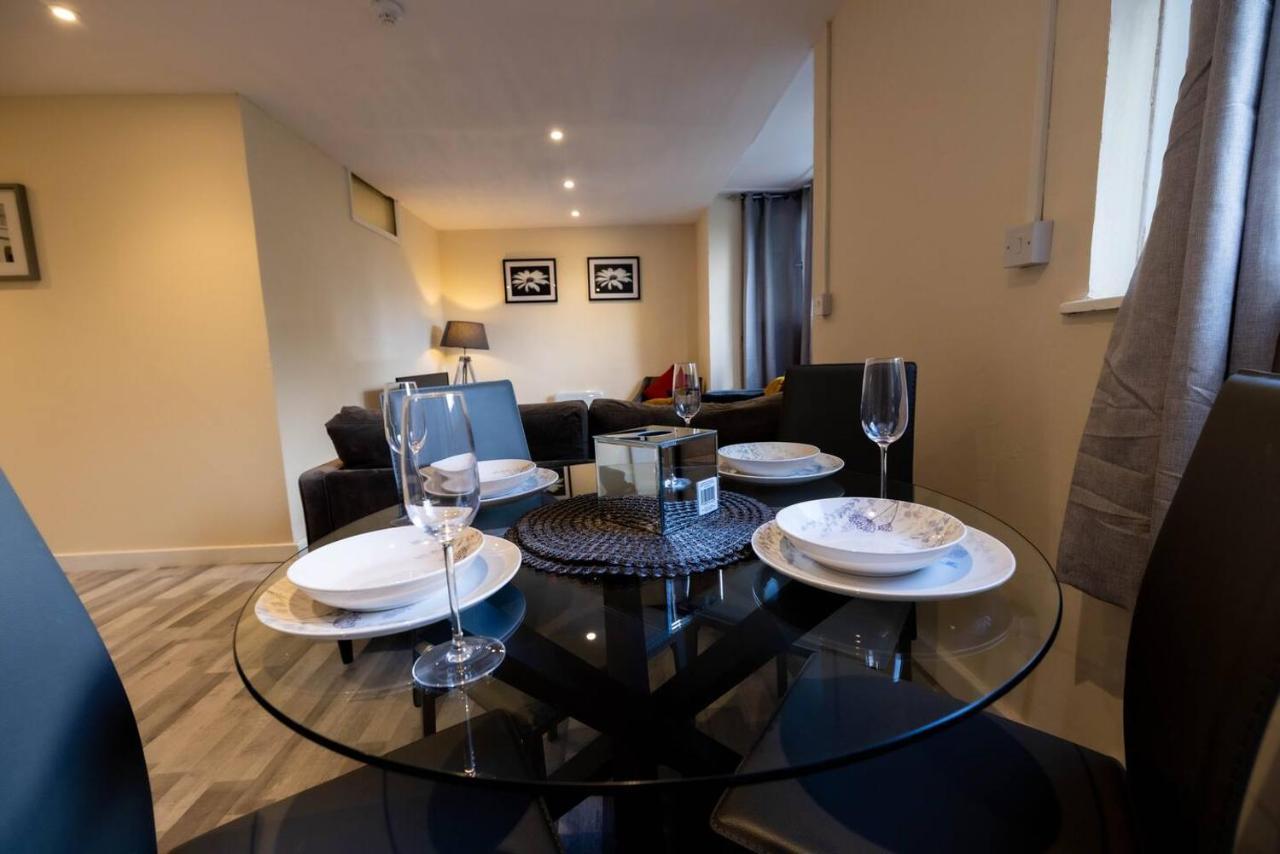 3 Bedroomflat-Free Parking-Wifi-Parking-8People Лондон Екстериор снимка